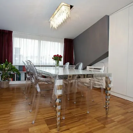 Central Penthouse Lejlighed *