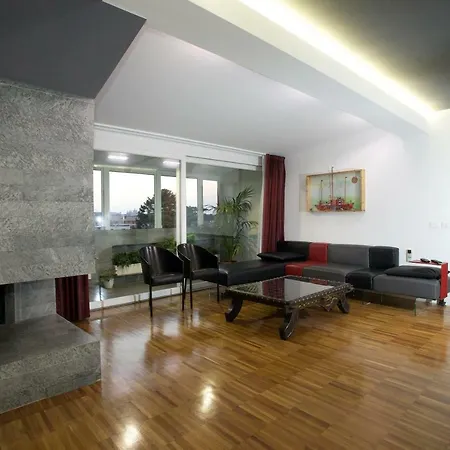 Central Penthouse Appartamento *